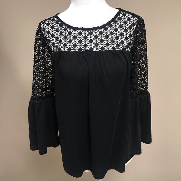 White House Black Market open lace top. Size XS - Picture 1 of 5